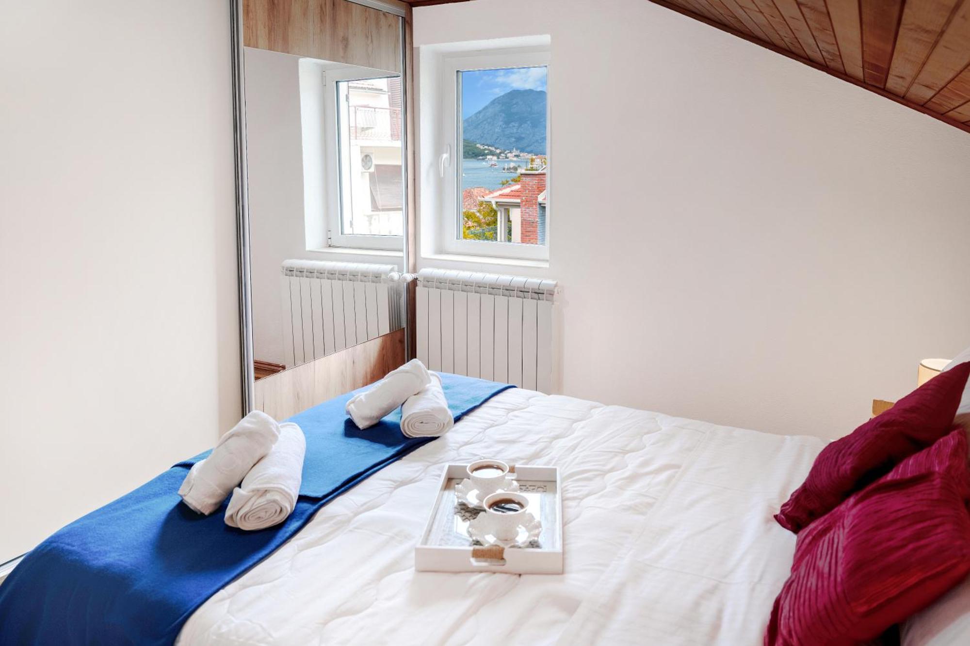 Apartment Busola Котор Екстер'єр фото